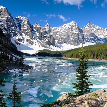 Spectacular Mountain View Corner Unit Pool Hot Tub Park Pass Daire Canmore Dış mekan fotoğraf