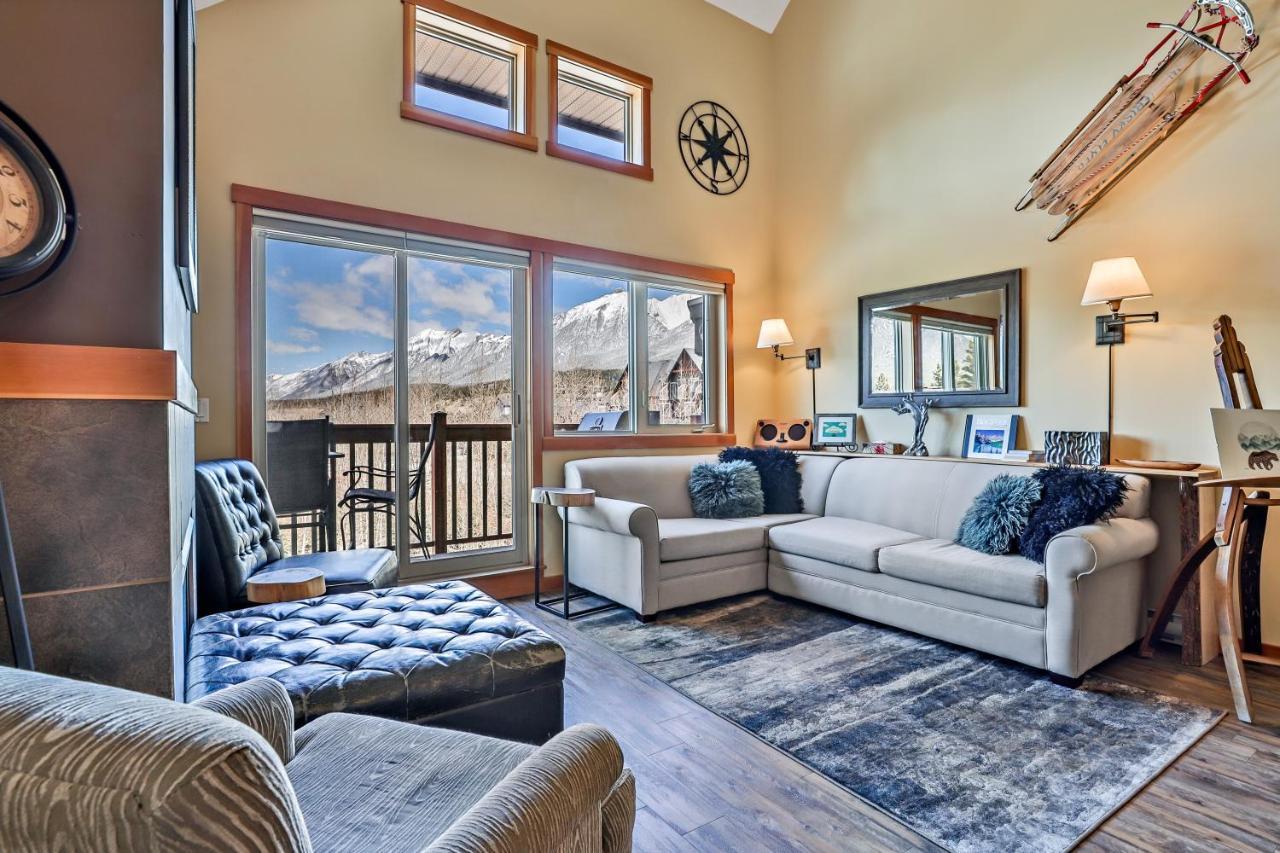 Spectacular Mountain View Corner Unit Pool Hot Tub Park Pass Daire Canmore Dış mekan fotoğraf