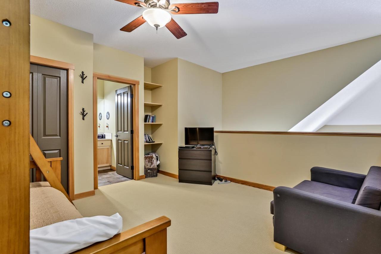 Spectacular Mountain View Corner Unit Pool Hot Tub Park Pass Daire Canmore Dış mekan fotoğraf