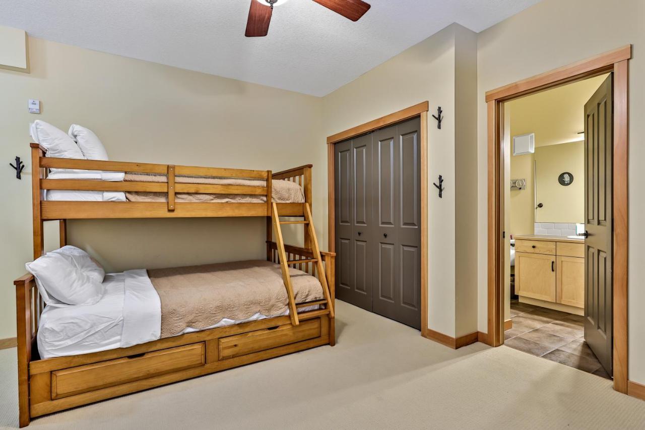 Spectacular Mountain View Corner Unit Pool Hot Tub Park Pass Daire Canmore Dış mekan fotoğraf